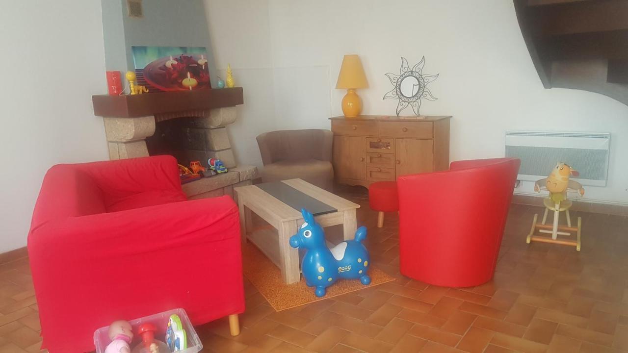Au Rayon De Soleil Villa Trédias Екстериор снимка