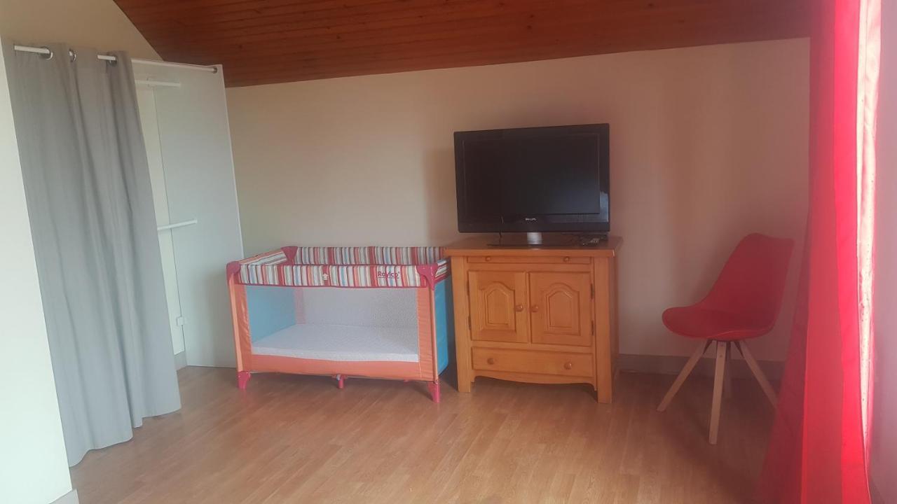Au Rayon De Soleil Villa Trédias Екстериор снимка